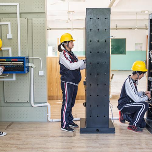 連接世界 計算機網絡技術的開發與建設